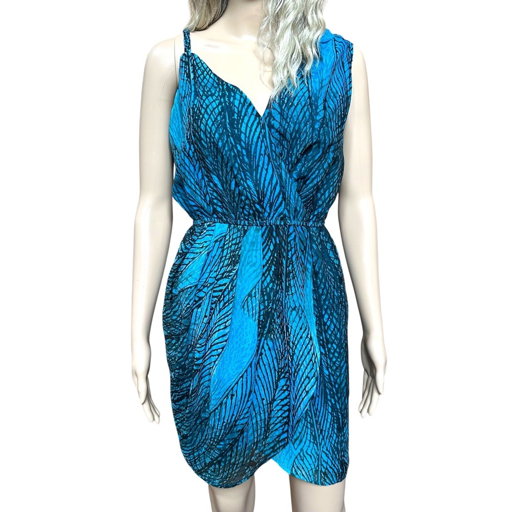 Bebe Blue Abstract Faux Wrap Draped Mini Dress Sleeveless Tulip Hem Airy Size XS - Picture 2 of 10